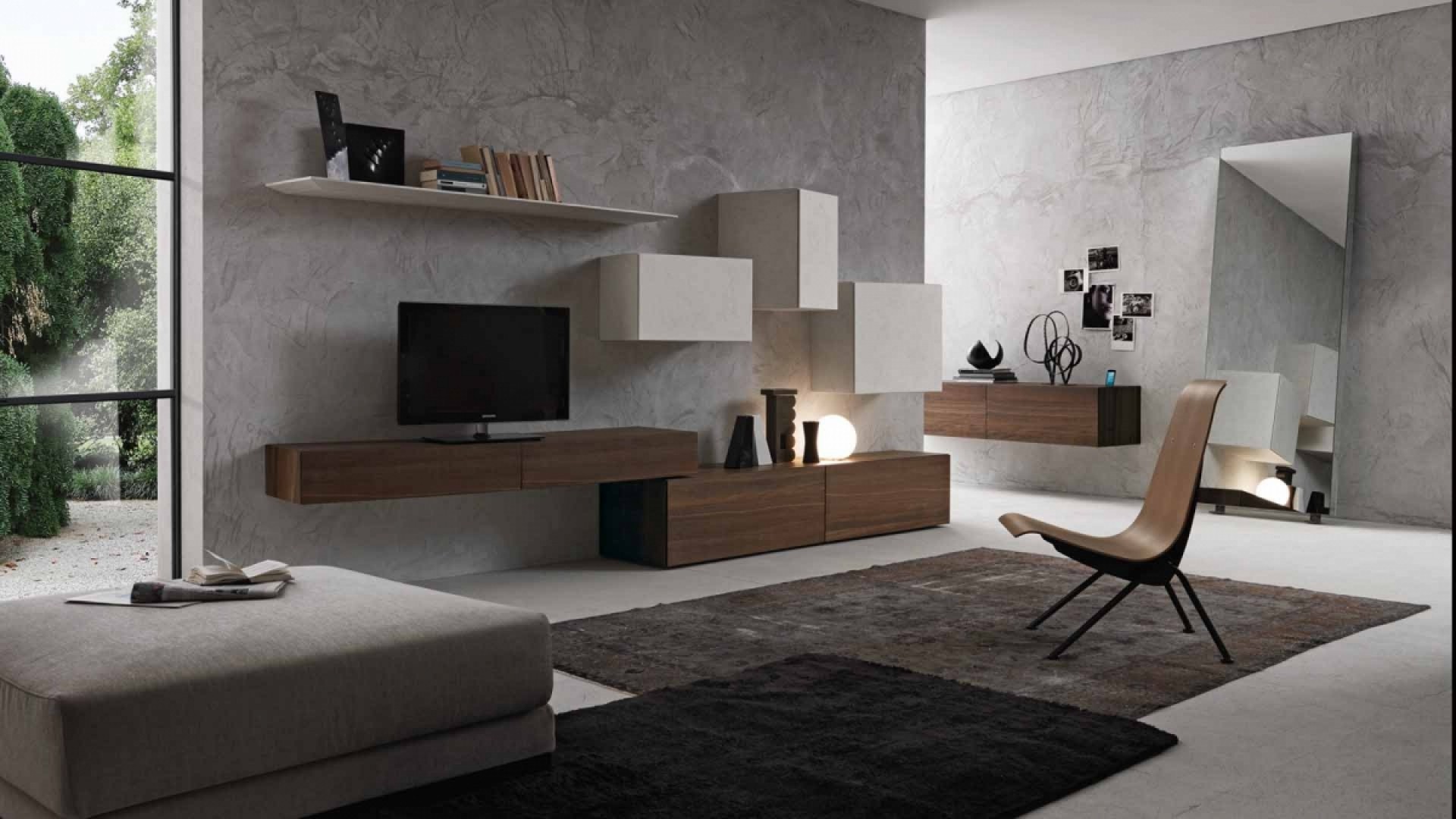 Coronese AD